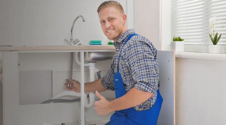 Burst Pipe Emergency Service in Russell, IL